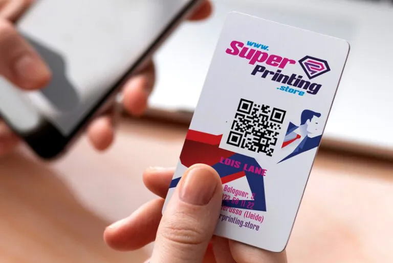 Tarjeta de visita original con código QR.